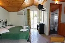 Planos Beach Aparthotel 酒店