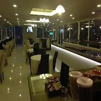 Planos Beach Aparthotel 酒店 3*
