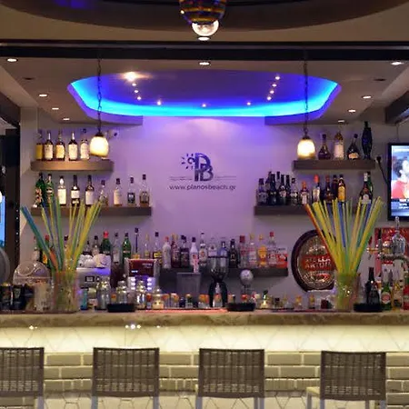 Planos Beach Aparthotel 3* 蒂锡利维