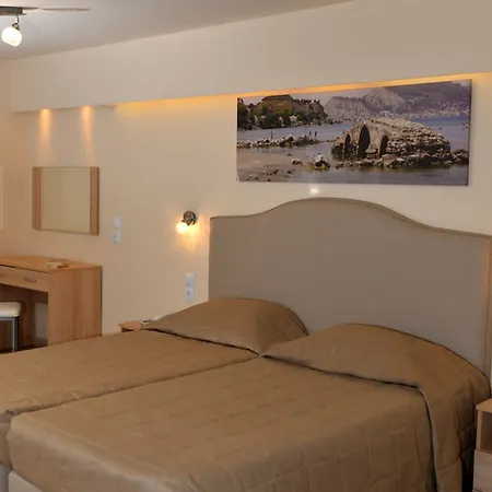 Planos Beach Aparthotel 酒店 蒂锡利维