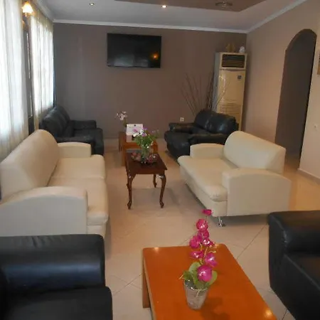 Planos Beach Aparthotel Otel